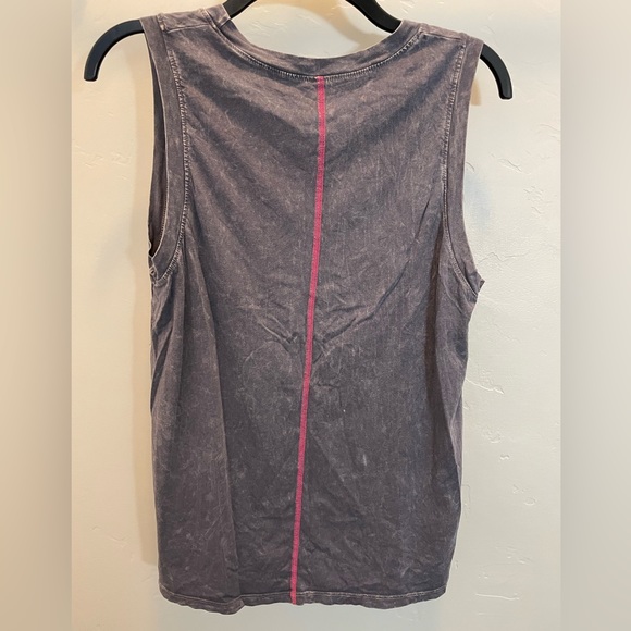 Peloton Workout Tank Top Size Medium - Picture 3 of 6